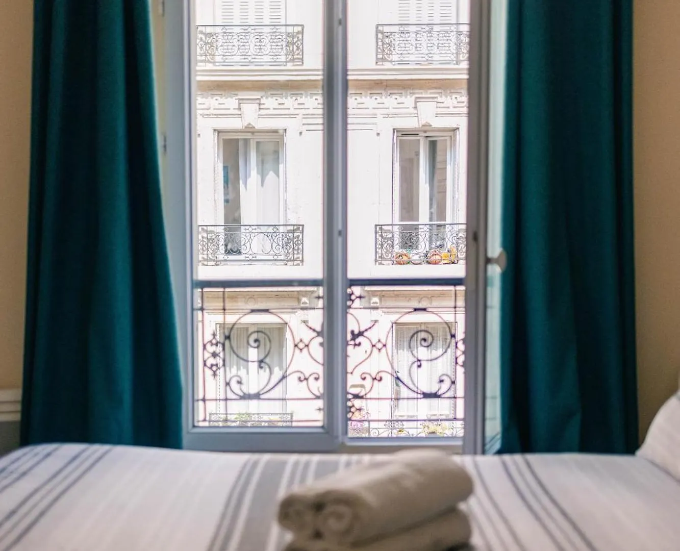 The Chaming Bastille Apartment Paris